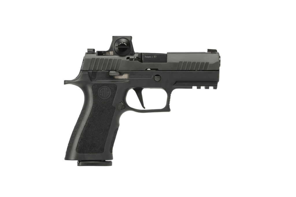 SIG Sauer P320 Carry 9mm Pistol with ROMEO-X, 3.9" Barrel, 17-Round