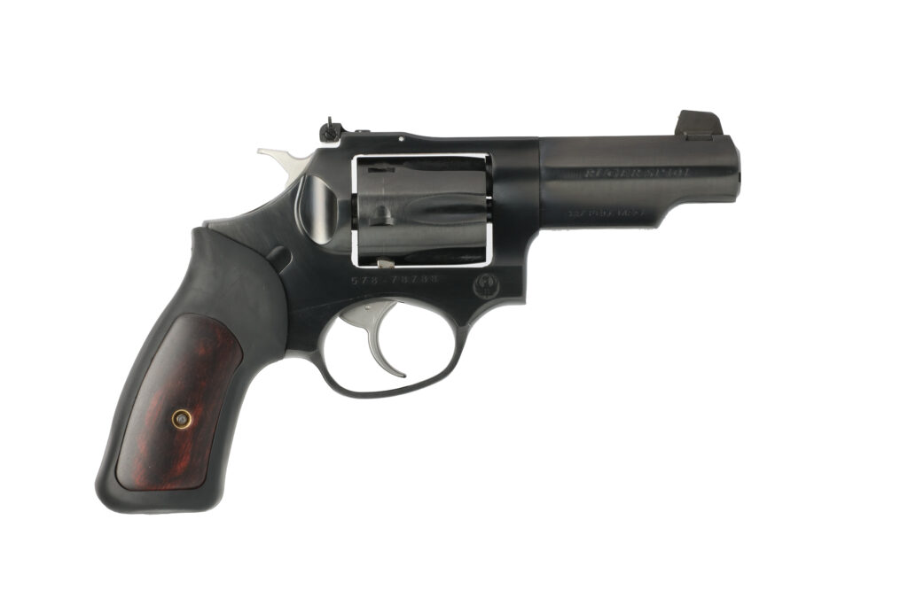 Ruger SP101 .327 Federal Magnum Revolver, 3" Barrel, 6-Round, Half Lug Barrel, Adjustable Sights, Cushioned Rubber Grip, Blued