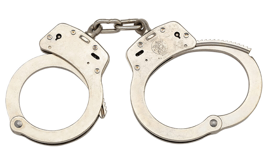 Smith & Wesson Model 100 Standard Handcuffs, Nickel